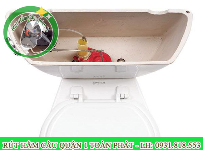 bồn cầu rỉ nước