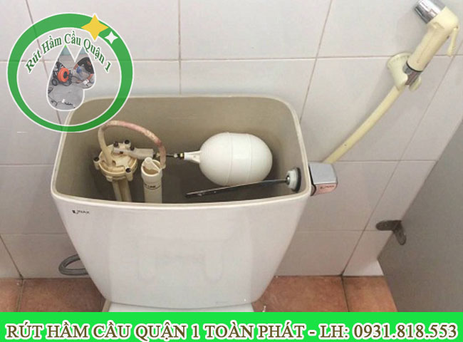 tại sao bồn cầu bị r&ograve; rĩ